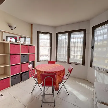 Centre Juan Les Pins Avec Loggia Standing Rives Bleues